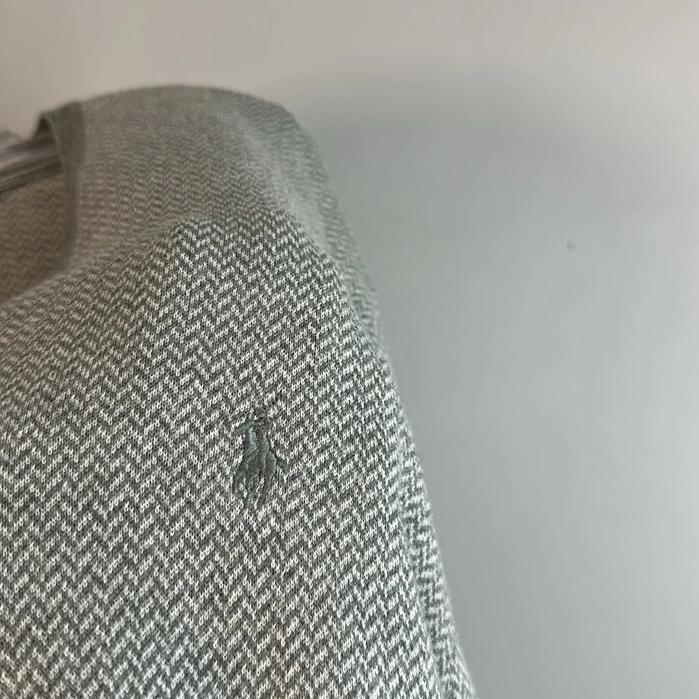 Polo Ralph Lauren Mens Gray Herringbone Pima Cotton V-Neck‎ Sweater Size M Logo